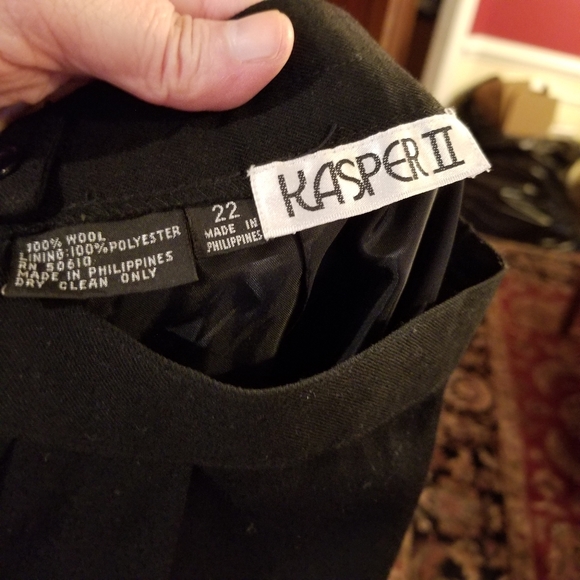 VGUC Women's Kasper II Black Wool Skirt 22 - Picture 4 of 4